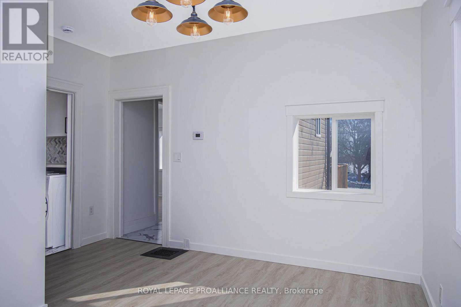 42 Highland Avenue, Belleville, Ontario  K8P 3R1 - Photo 15 - X12134214