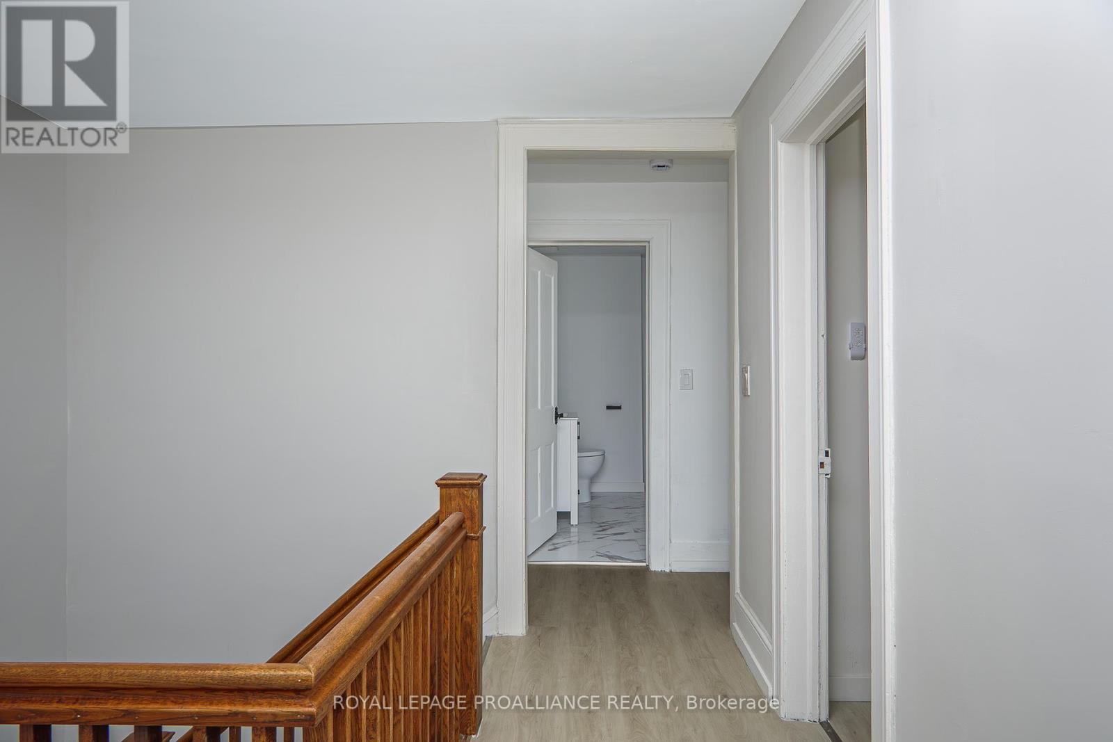 42 Highland Avenue, Belleville, Ontario  K8P 3R1 - Photo 23 - X12134214