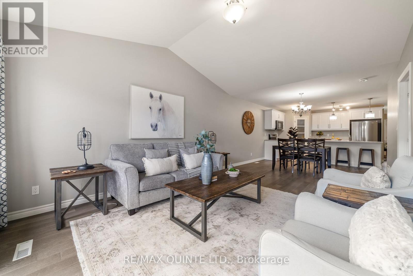 49 Sandhu Crescent, Belleville, Ontario  K8P 0G7 - Photo 27 - X12134266