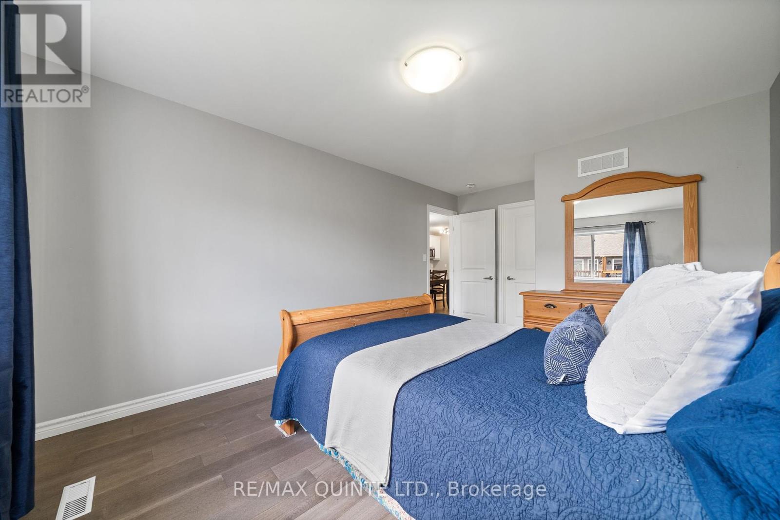 49 Sandhu Crescent, Belleville, Ontario  K8P 0G7 - Photo 30 - X12134266