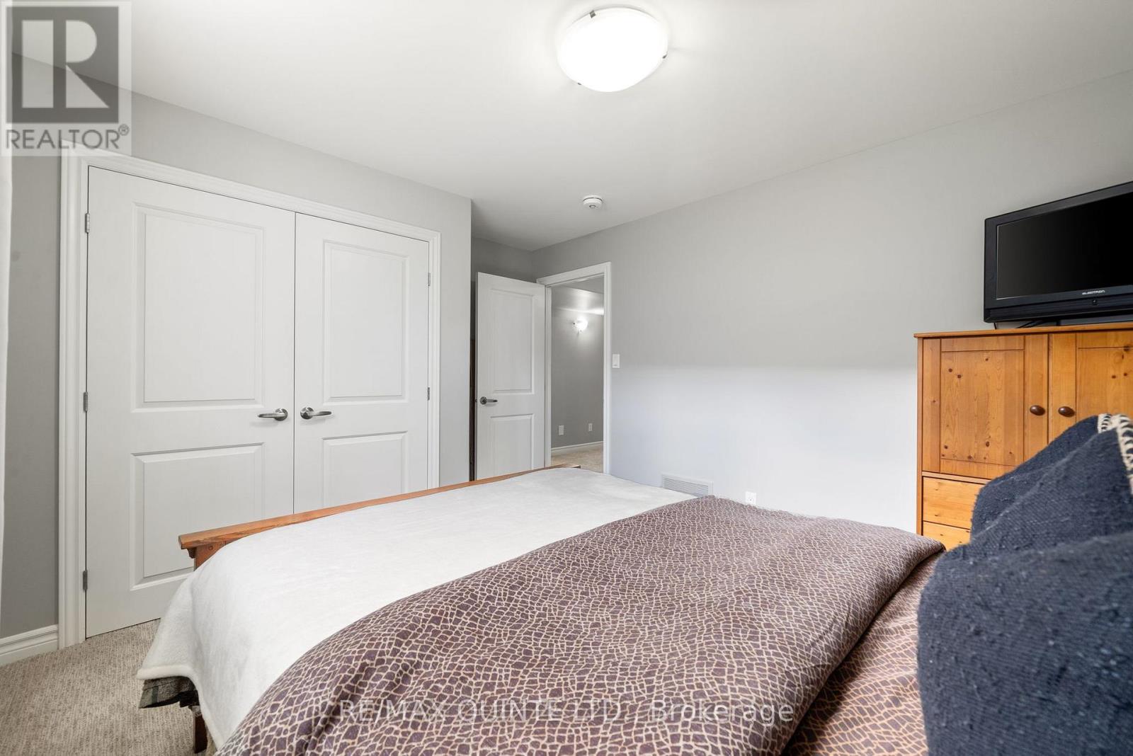 49 Sandhu Crescent, Belleville, Ontario  K8P 0G7 - Photo 40 - X12134266