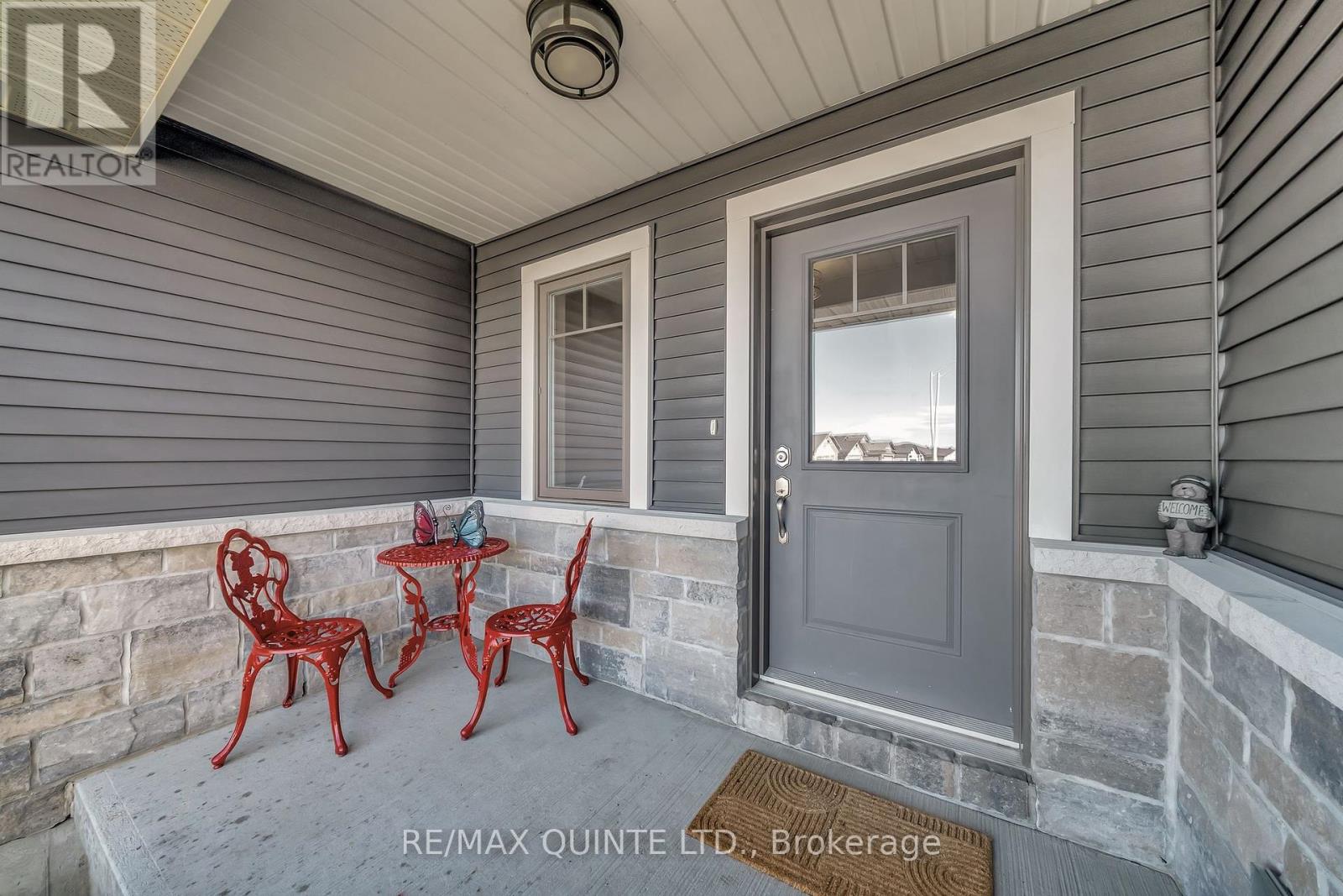 49 Sandhu Crescent, Belleville, Ontario  K8P 0G7 - Photo 5 - X12134266