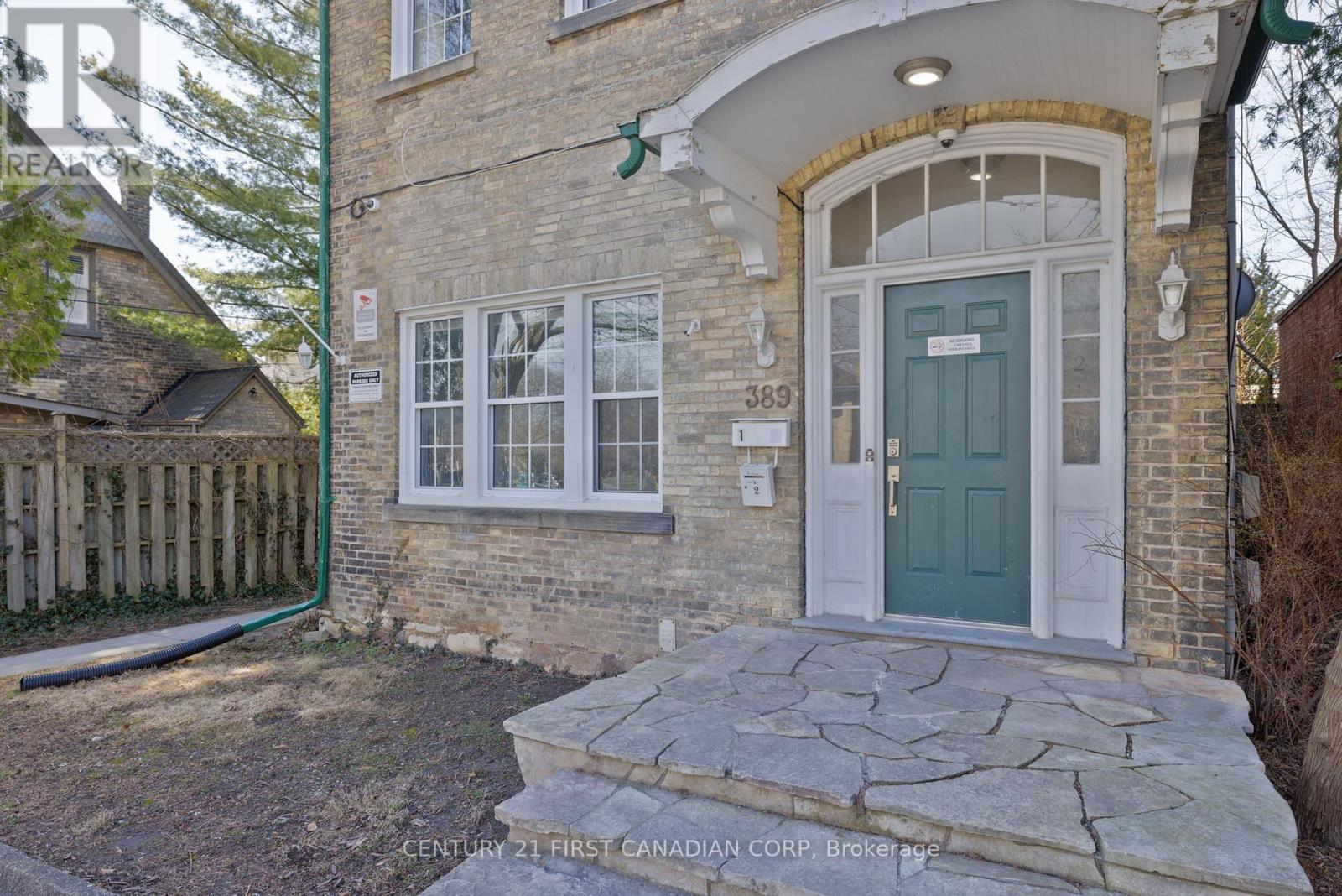 389 Dufferin Avenue, London East, Ontario  N6B 1Z5 - Photo 3 - X12134179