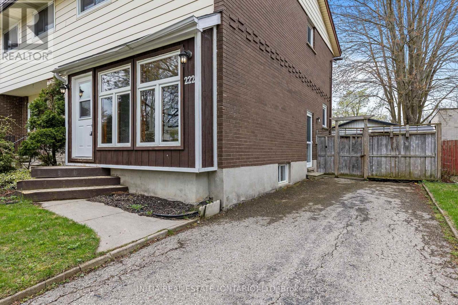 222 Elgin Crescent, Stratford, Ontario  N5A 3Z5 - Photo 2 - X12134301