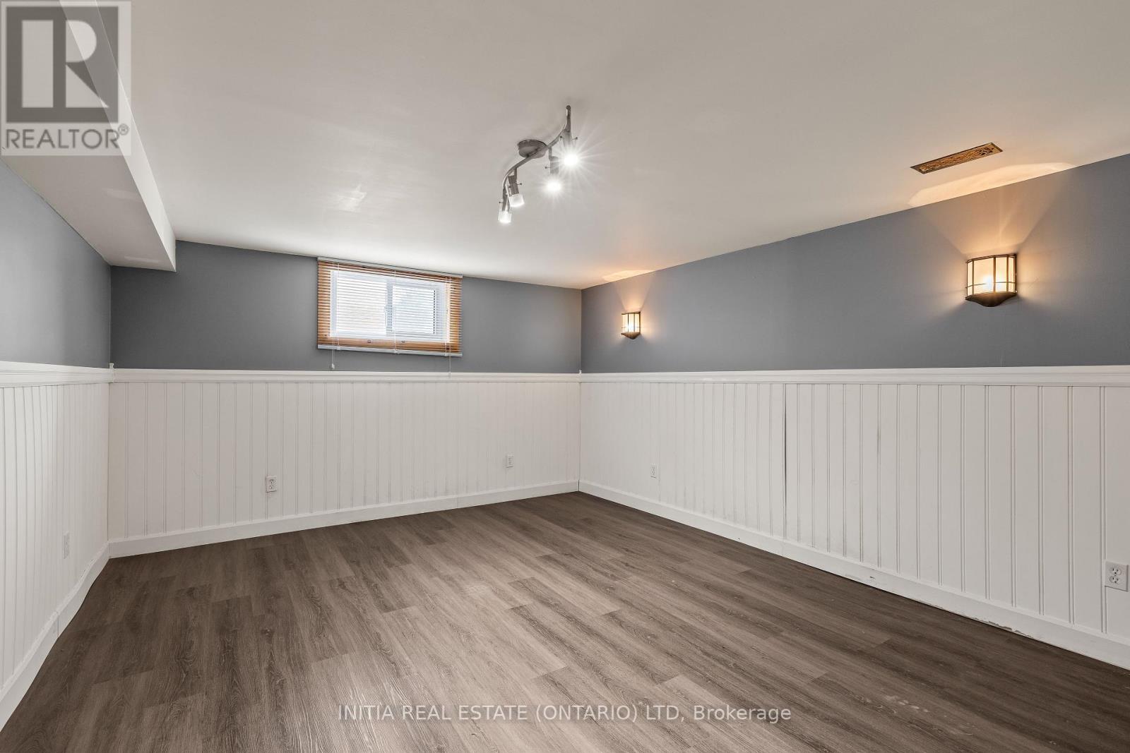 222 Elgin Crescent, Stratford, Ontario  N5A 3Z5 - Photo 26 - X12134301