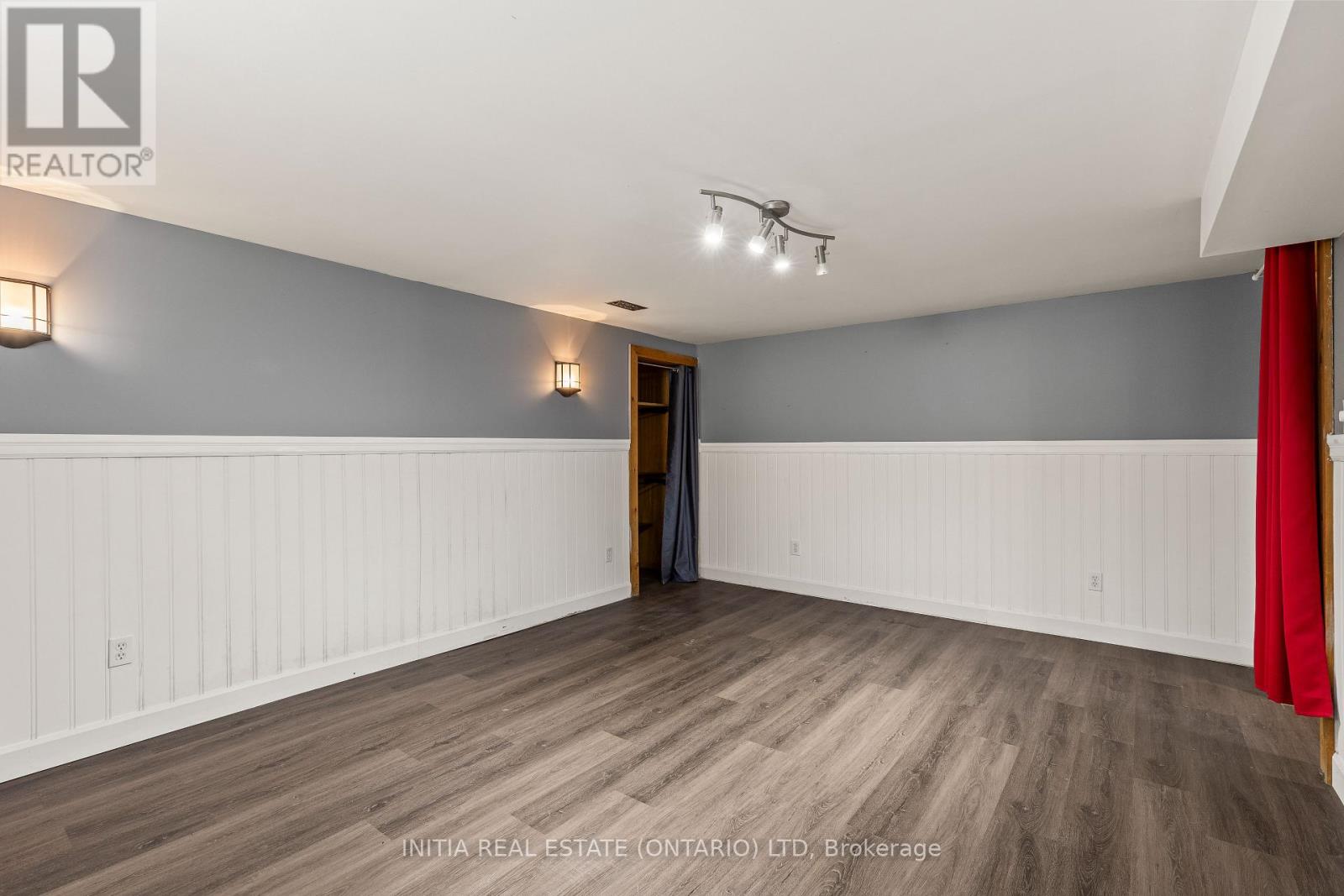 222 Elgin Crescent, Stratford, Ontario  N5A 3Z5 - Photo 27 - X12134301