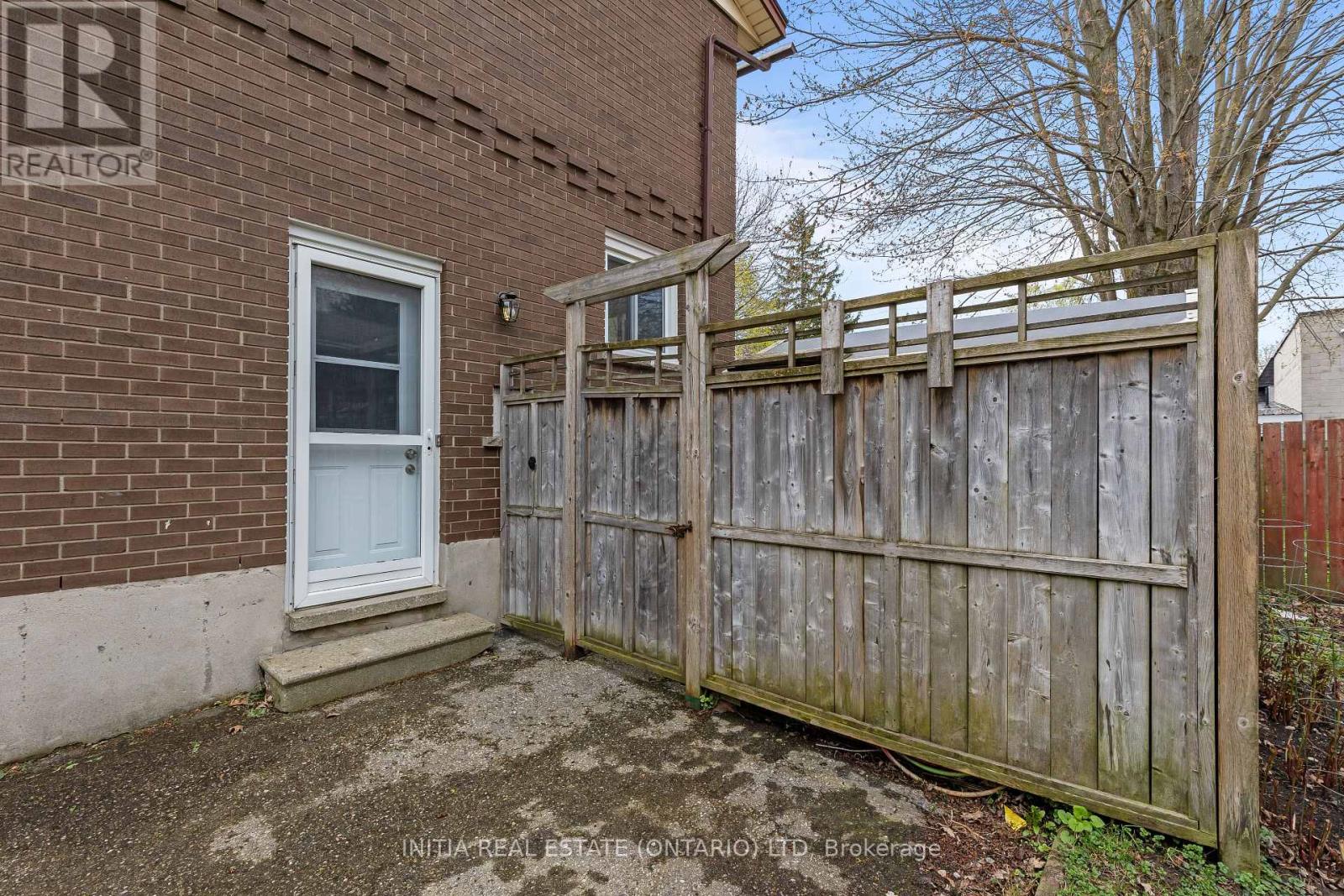 222 Elgin Crescent, Stratford, Ontario  N5A 3Z5 - Photo 29 - X12134301