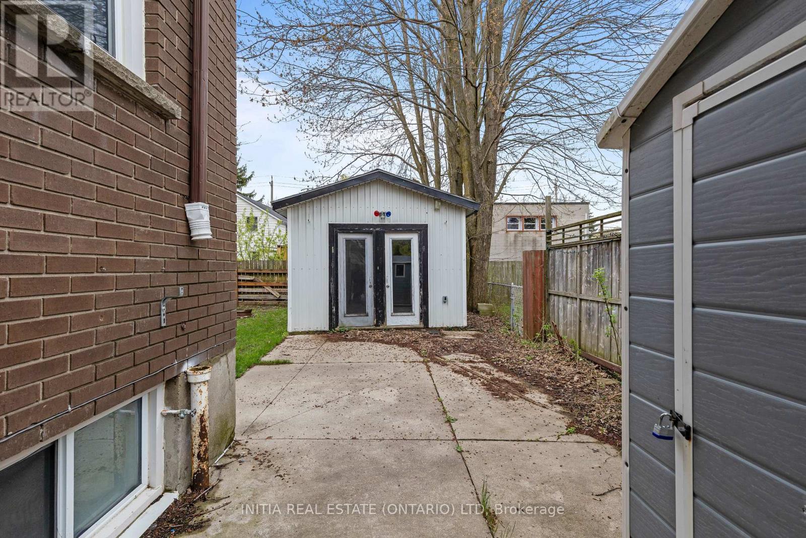 222 Elgin Crescent, Stratford, Ontario  N5A 3Z5 - Photo 30 - X12134301