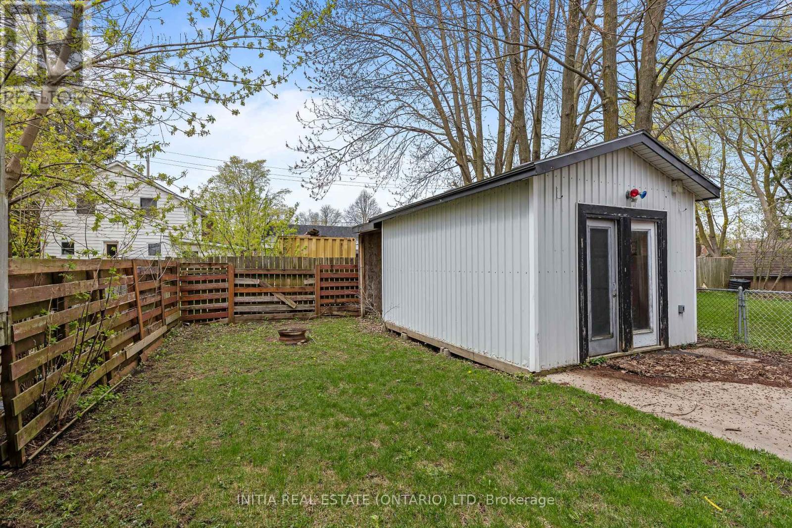 222 Elgin Crescent, Stratford, Ontario  N5A 3Z5 - Photo 32 - X12134301