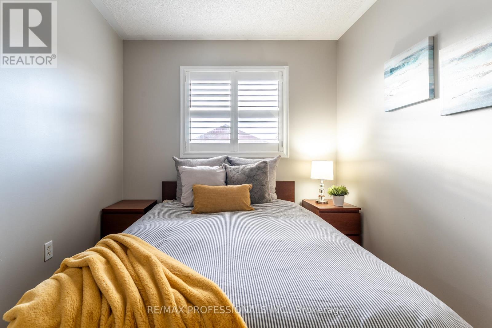 96 Lake Louise Drive, Brampton, Ontario  L6X 4Y6 - Photo 14 - W12133797