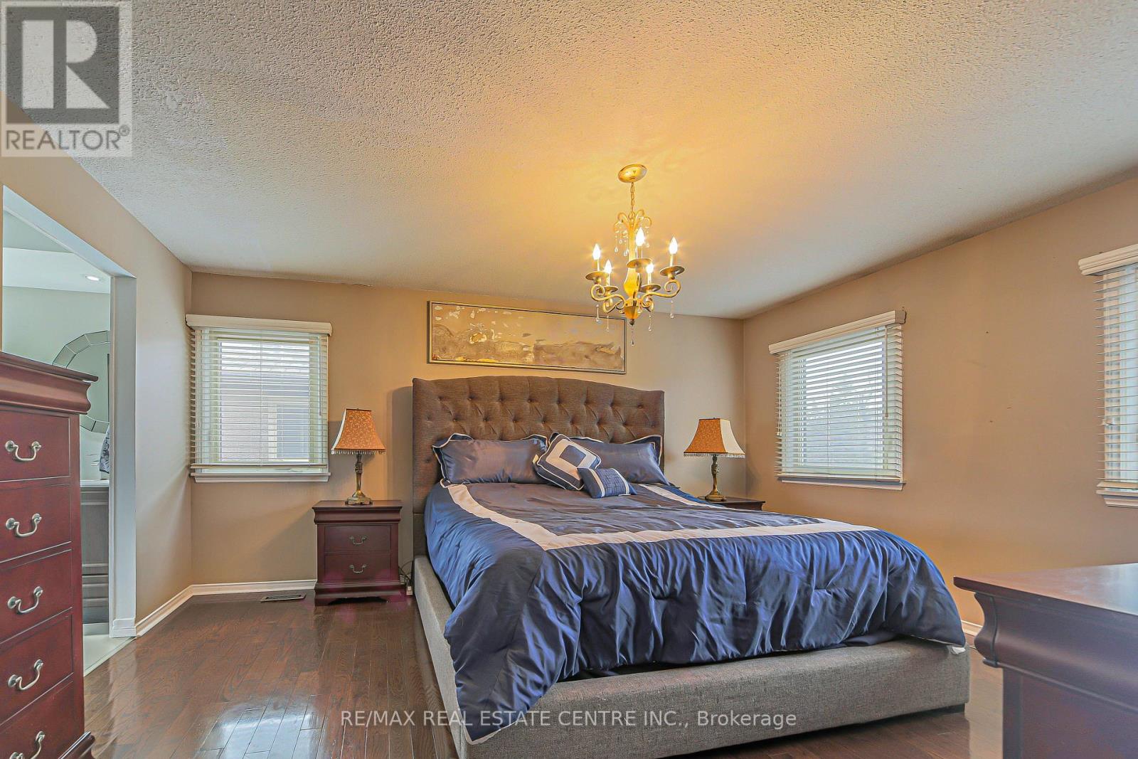 29 Linden Crescent, Brampton, Ontario  L6S 4A1 - Photo 35 - W12133801