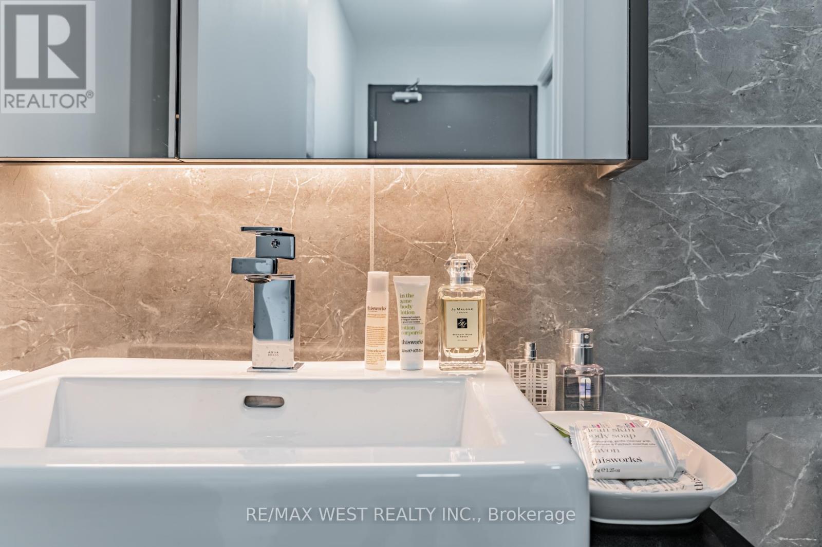 524 - 7 Smith Crescent, Toronto (Stonegate-Queensway), Ontario  M8Z 0G3 - Photo 15 - W12133886