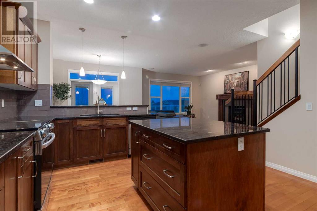 239 St Moritz Terrace Sw, Calgary, Alberta  T3H 5X8 - Photo 5 - A2218219