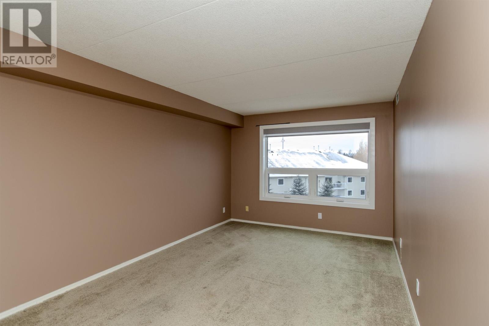 Property at 513 145 Fanshaw ST image 4