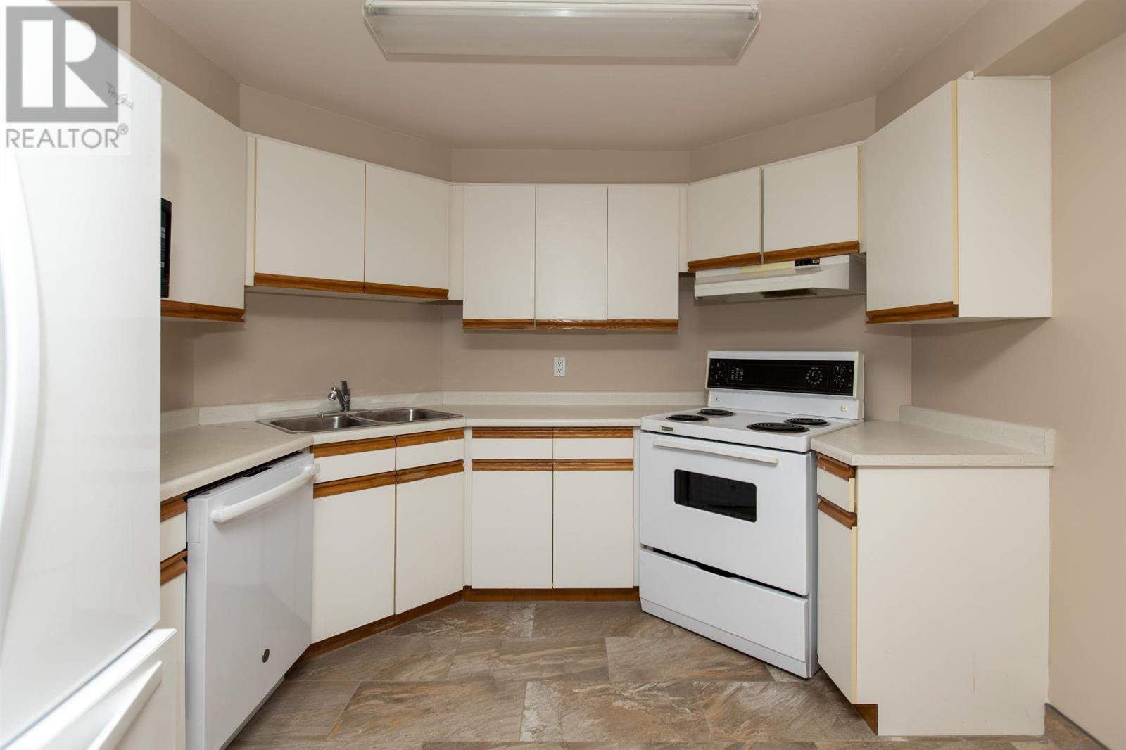 Property at 513 145 Fanshaw ST image 5
