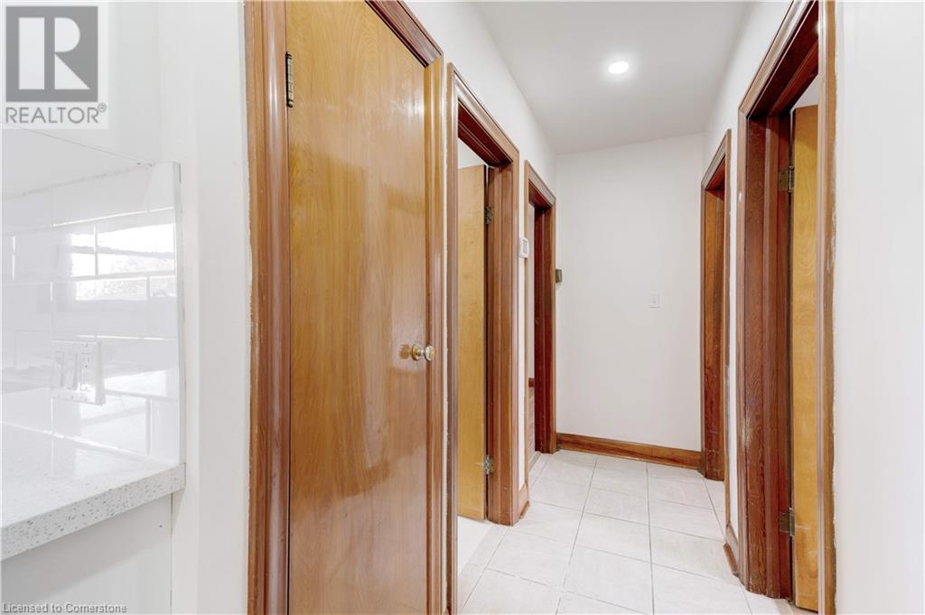 662 Harriet Street, Welland, Ontario  L3B 2J3 - Photo 11 - 40711961