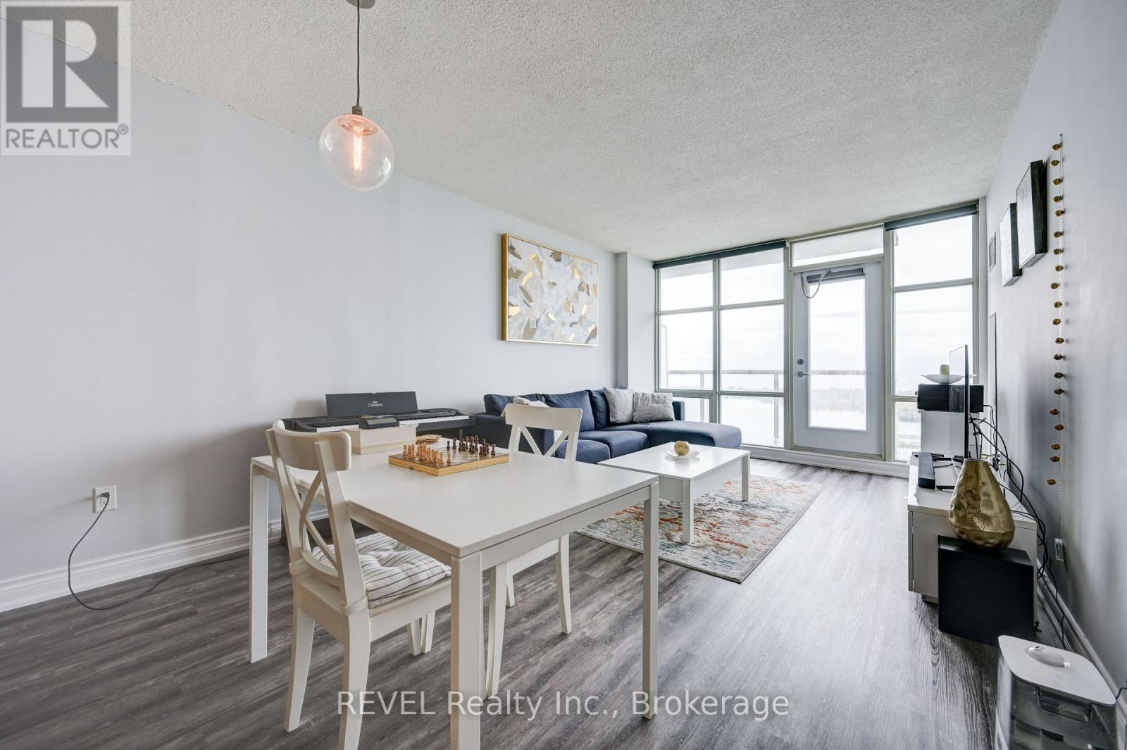 4811 - 35 Mariner Terrace, Toronto, Ontario  M5V 3V9 - Photo 7 - C12134178