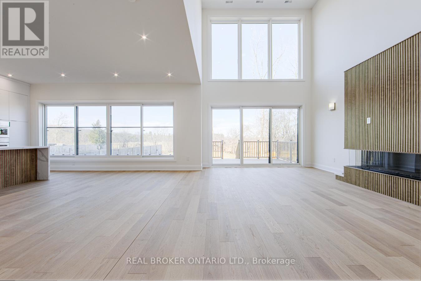 496 Duclos Point Road, Georgina, Ontario  L0E 1N0 - Photo 6 - N12099892