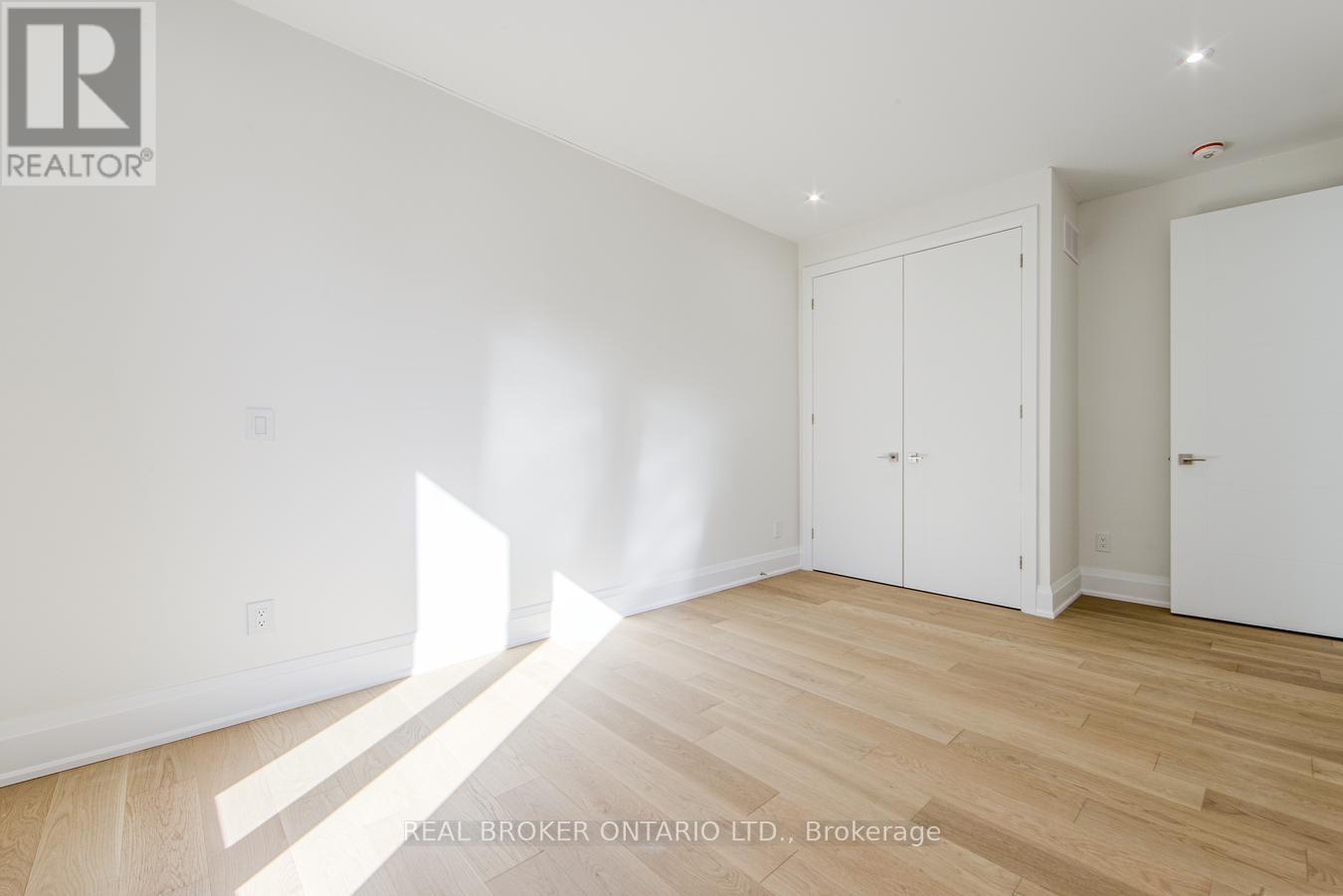 496 Duclos Point Road, Georgina, Ontario  L0E 1N0 - Photo 31 - N12099892