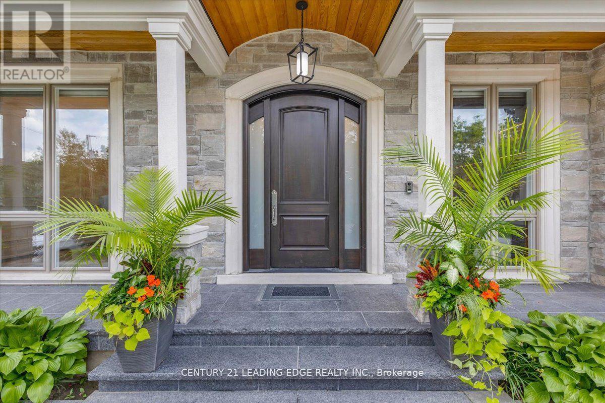 Property at 25 TALISMAN CRESCENT image 3