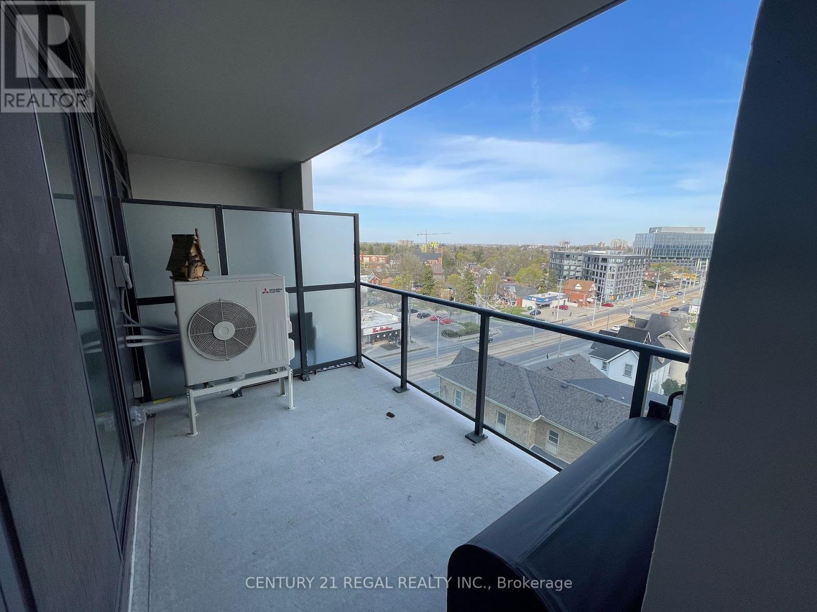 708 - 741 King Street W, Kitchener, Ontario  N2G 1E5 - Photo 17 - X12133785
