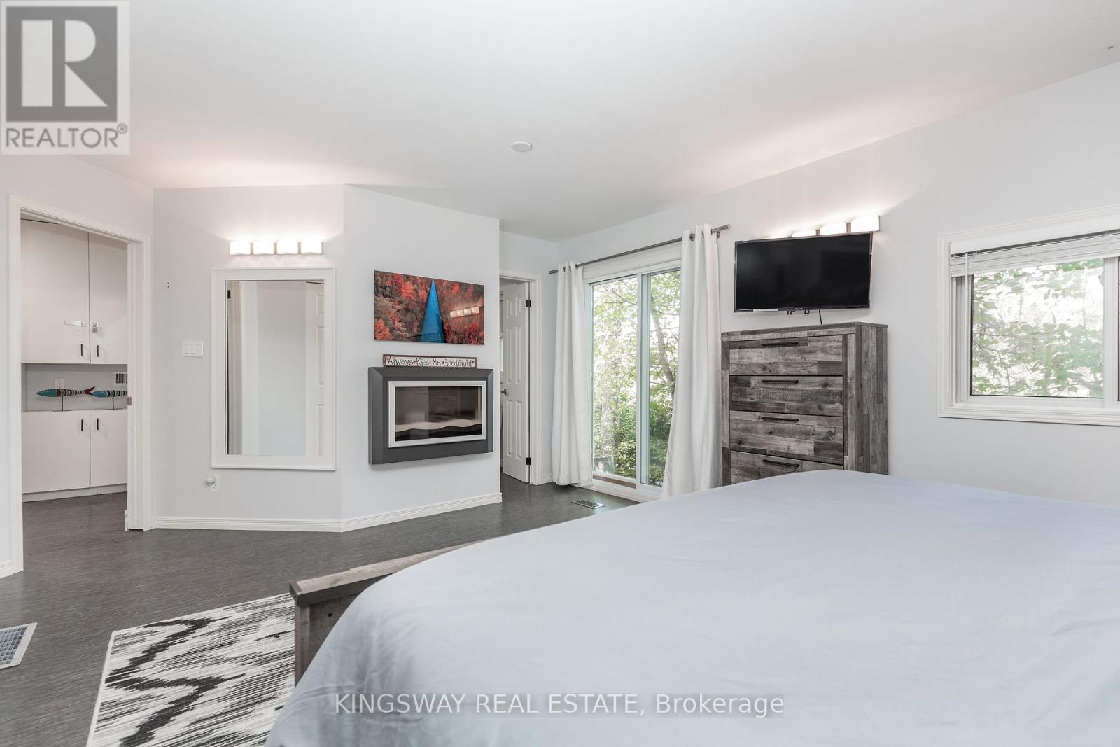 325 Balsam Chutes Road, Huntsville, Ontario  P0B 1L0 - Photo 14 - X12133881