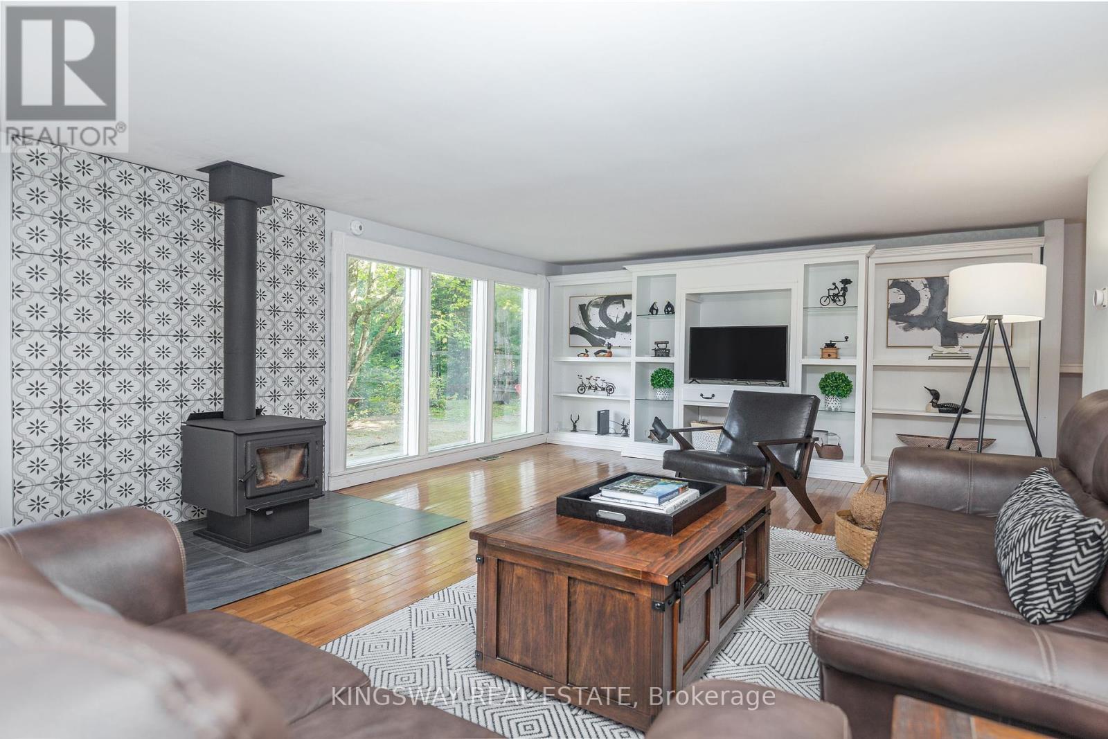 325 Balsam Chutes Road, Huntsville, Ontario  P0B 1L0 - Photo 4 - X12133881