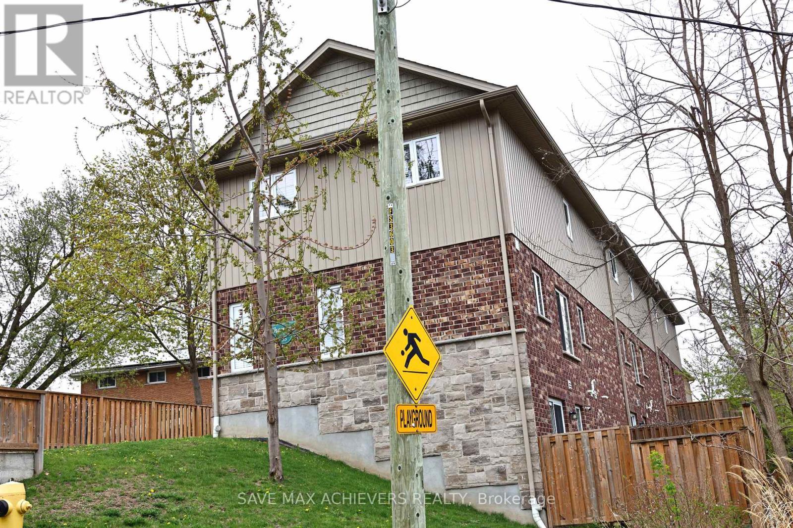 3 - 35 Shamrock Street, Cambridge, Ontario  N3C 1H9 - Photo 46 - X12133900