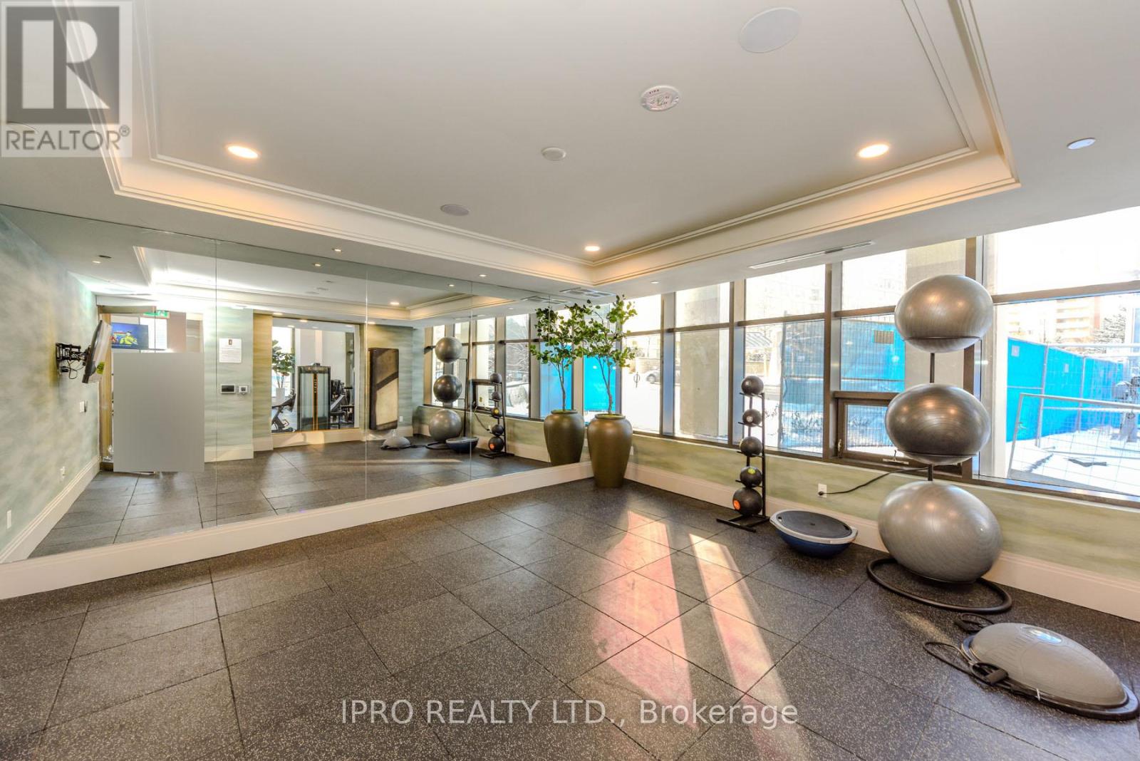 3504 - 30 Elm Drive W, Mississauga, Ontario  L5B 0N6 - Photo 37 - W12030797