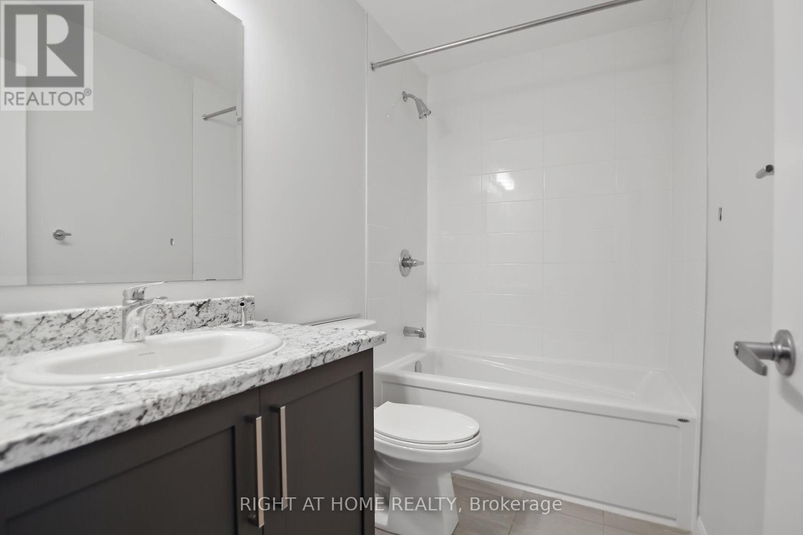 651 Hamsa Street, Ottawa, Ontario  K2J 0K6 - Photo 20 - X12134243