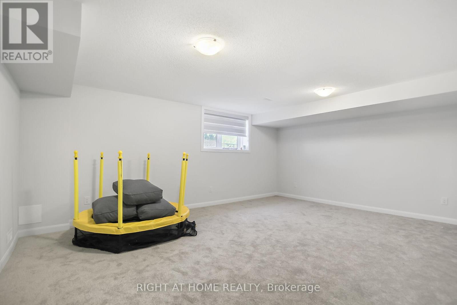 651 Hamsa Street, Ottawa, Ontario  K2J 0K6 - Photo 31 - X12134243