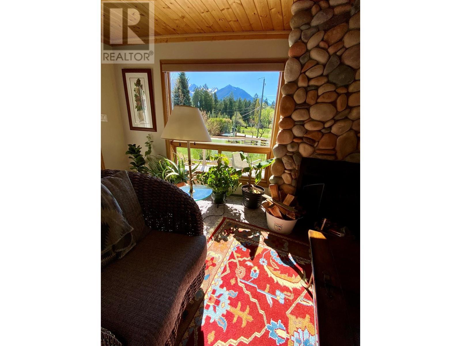 4917 Wills Road, Fairmont Hot Springs, British Columbia  V0B 1L1 - Photo 23 - 10346427