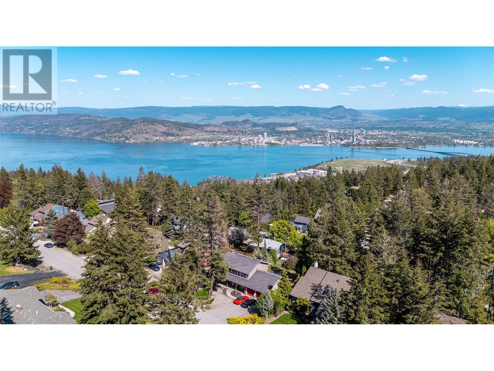 Property at 1623 Blackwood Drive image 3