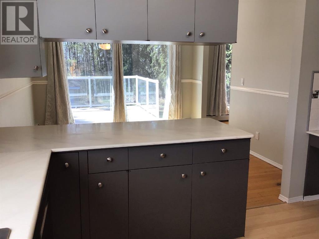 Property at 68 FEERO Drive image 3