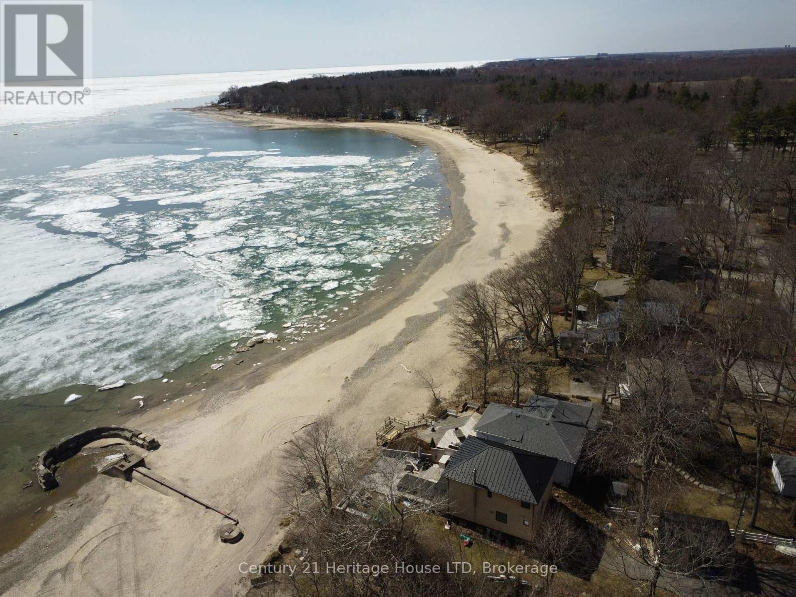 Property at 2901 VIMY ROAD image 3