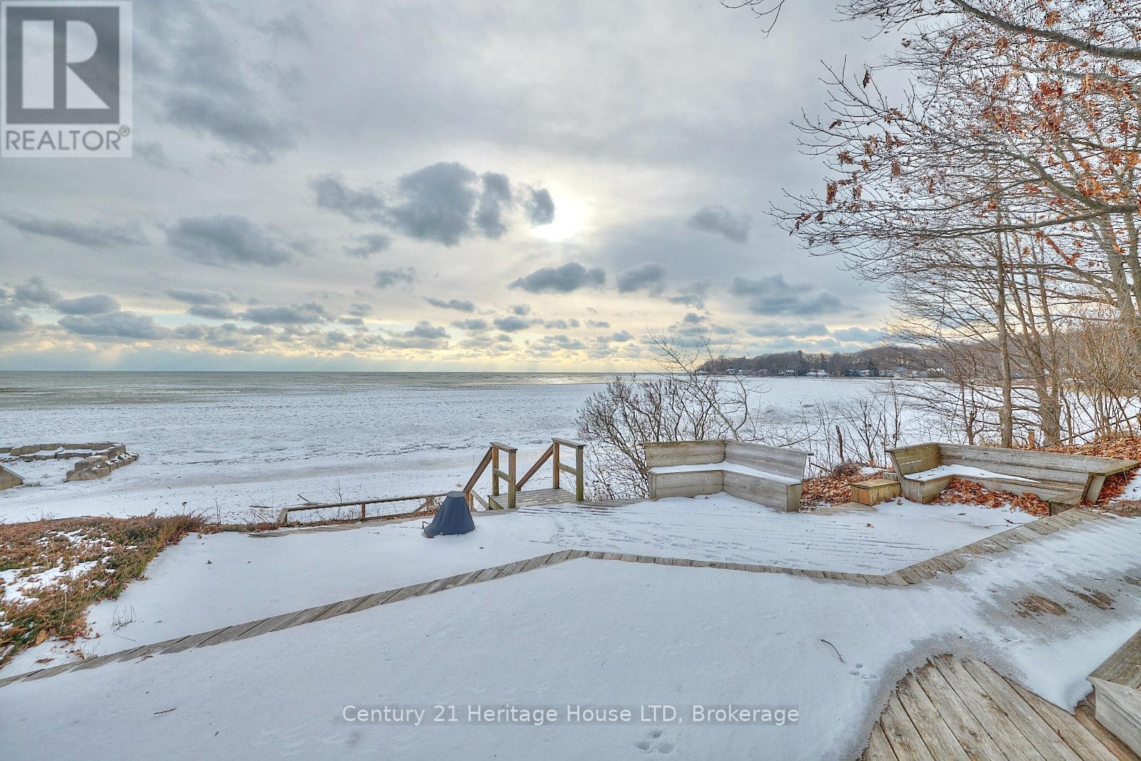 Property at 2901 VIMY ROAD image 5