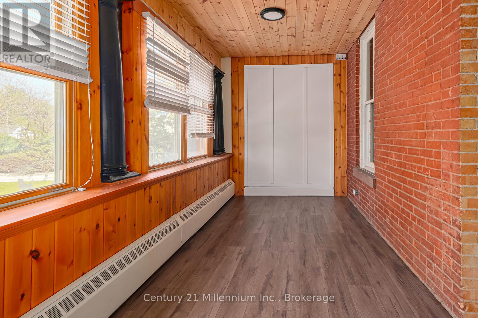 637 Hurontario Street, Collingwood, Ontario  L9Y 2N6 - Photo 12 - S12134241
