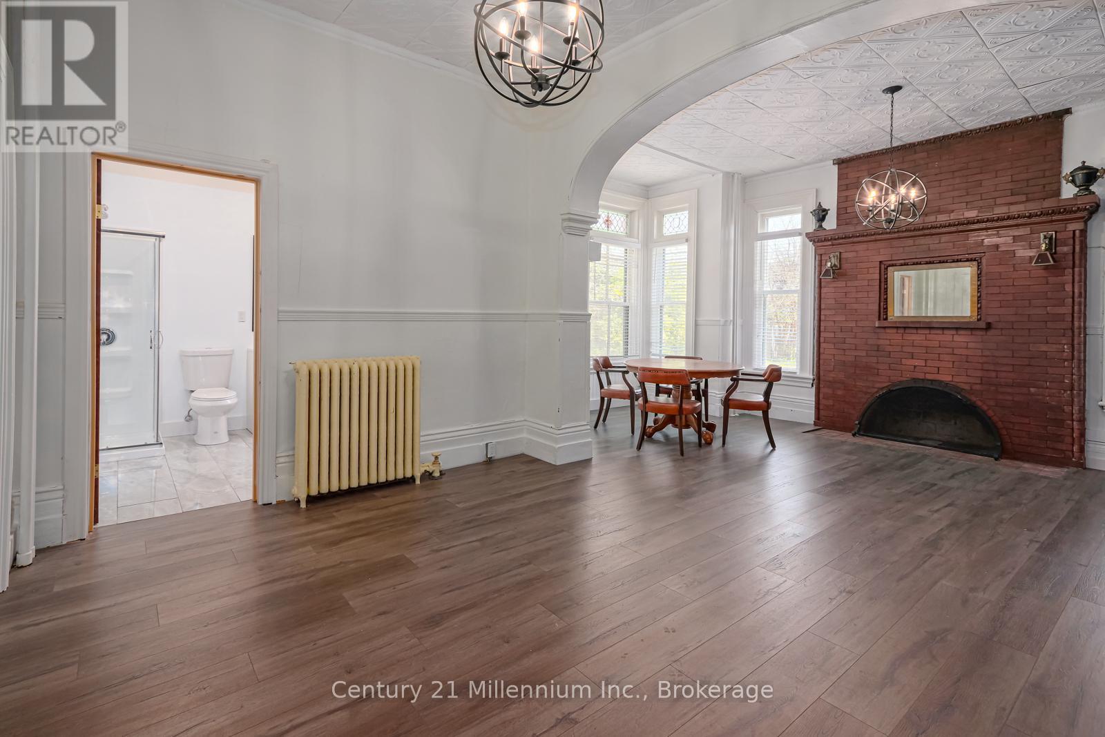 637 Hurontario Street, Collingwood, Ontario  L9Y 2N6 - Photo 22 - S12134241