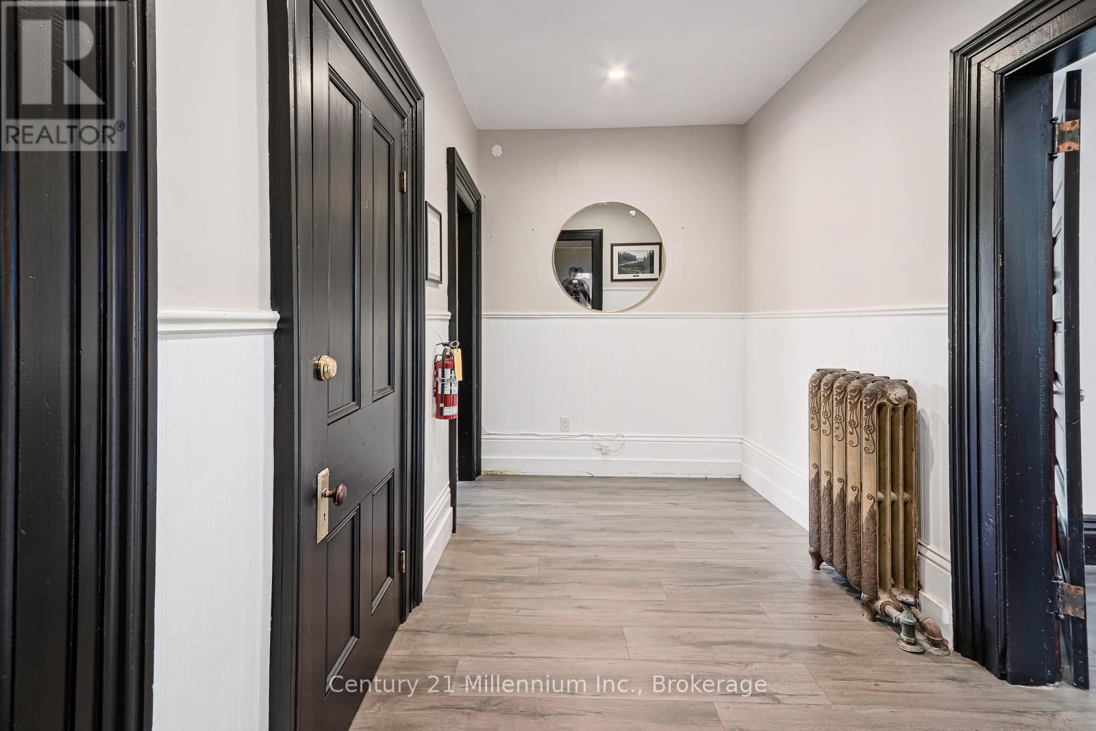 637 Hurontario Street, Collingwood, Ontario  L9Y 2N6 - Photo 26 - S12134241