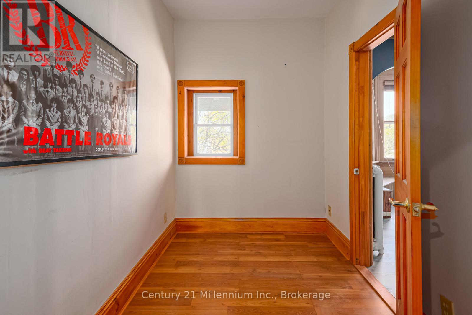 637 Hurontario Street, Collingwood, Ontario  L9Y 2N6 - Photo 34 - S12134241