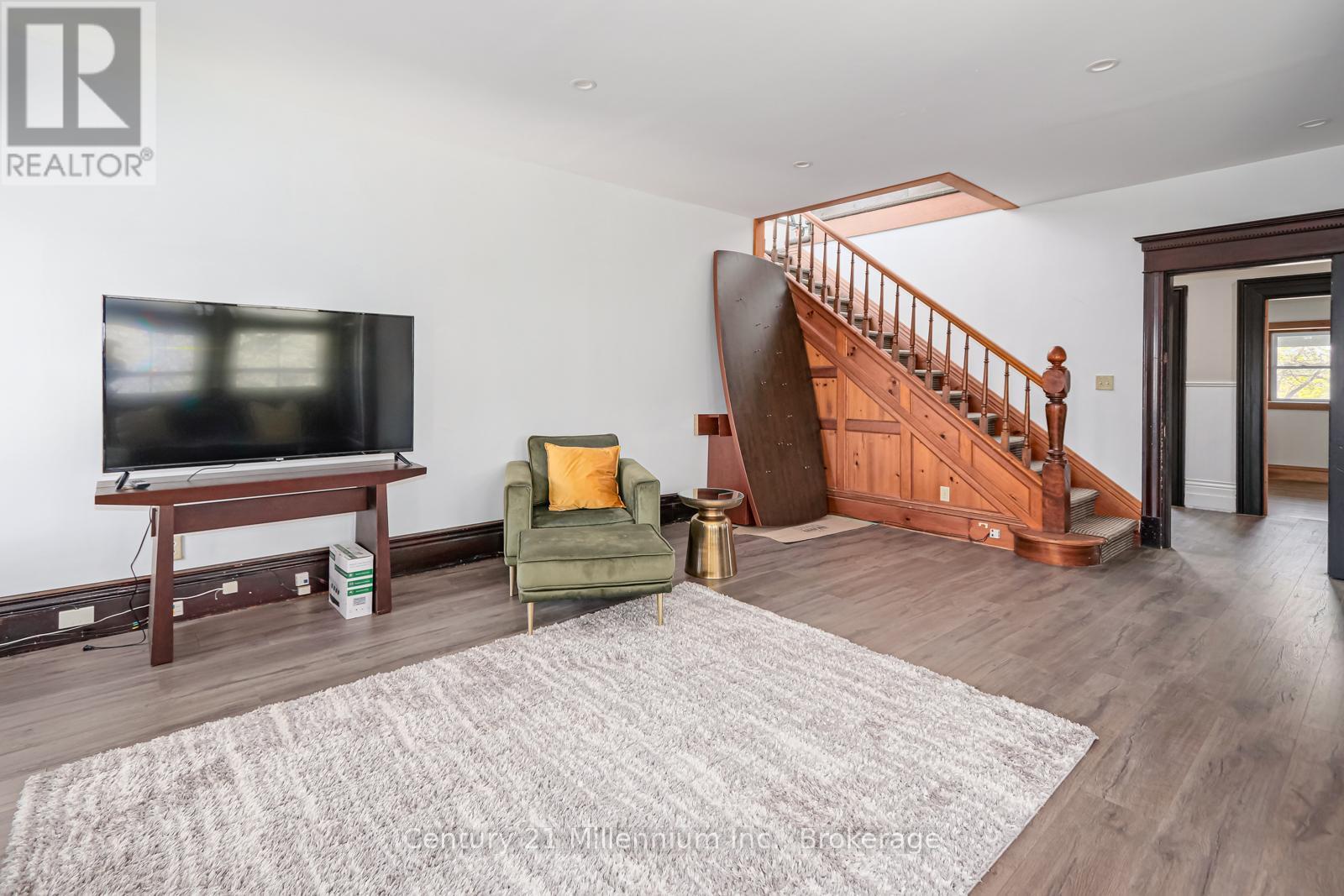 637 Hurontario Street, Collingwood, Ontario  L9Y 2N6 - Photo 37 - S12134241