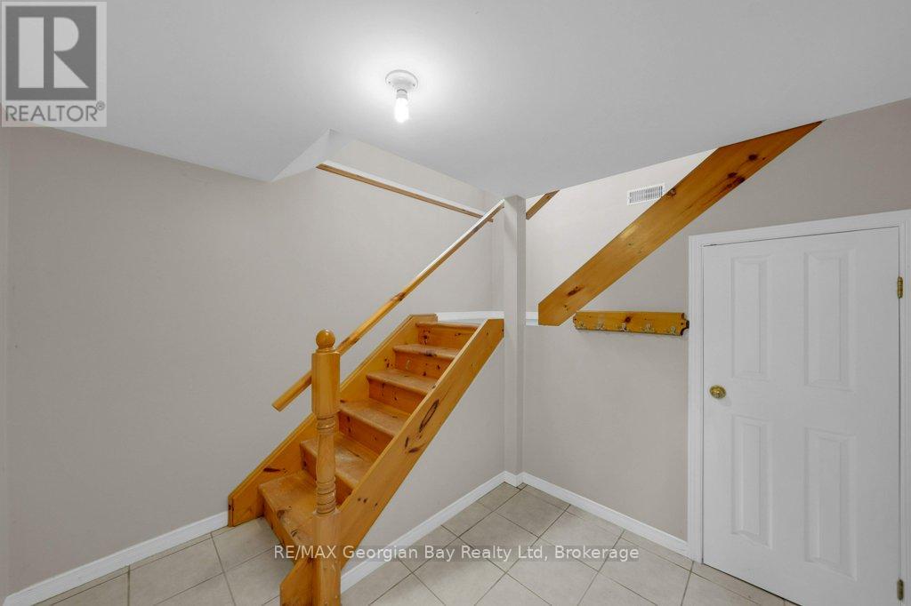 67 Roc Road, Tiny, Ontario  L0L 2J0 - Photo 31 - S12134248