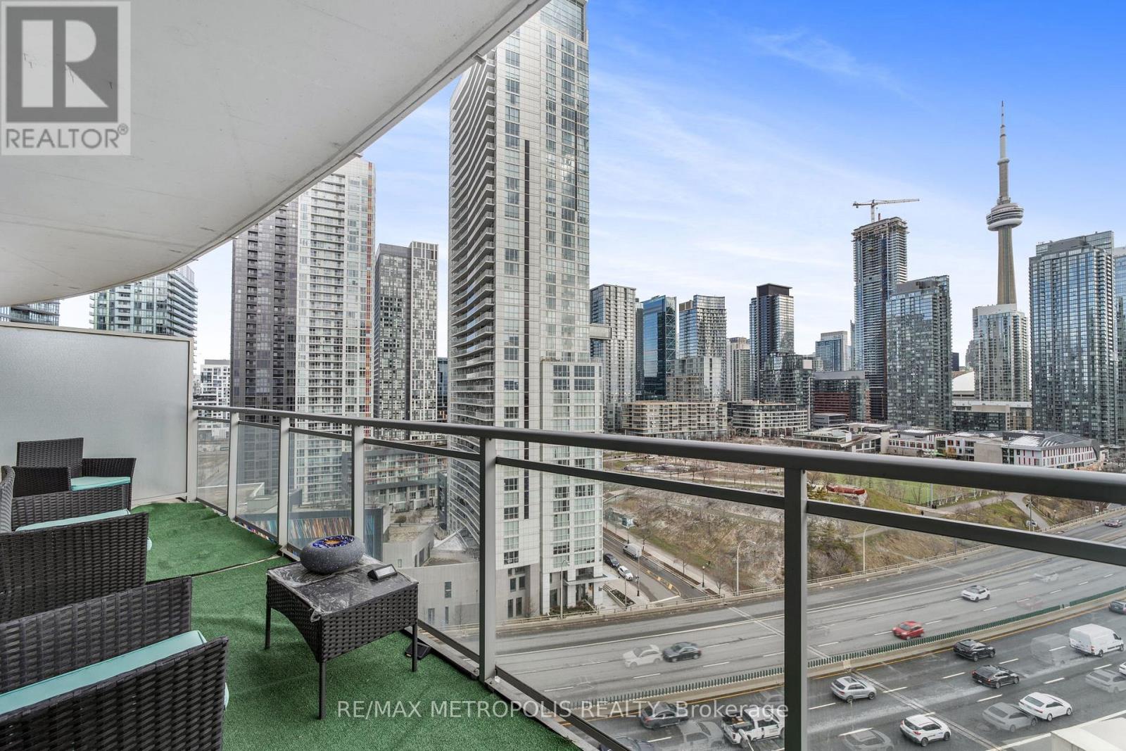 1909 - 38 Dan Leckie Way, Toronto, Ontario  M5V 2V6 - Photo 22 - C12132304