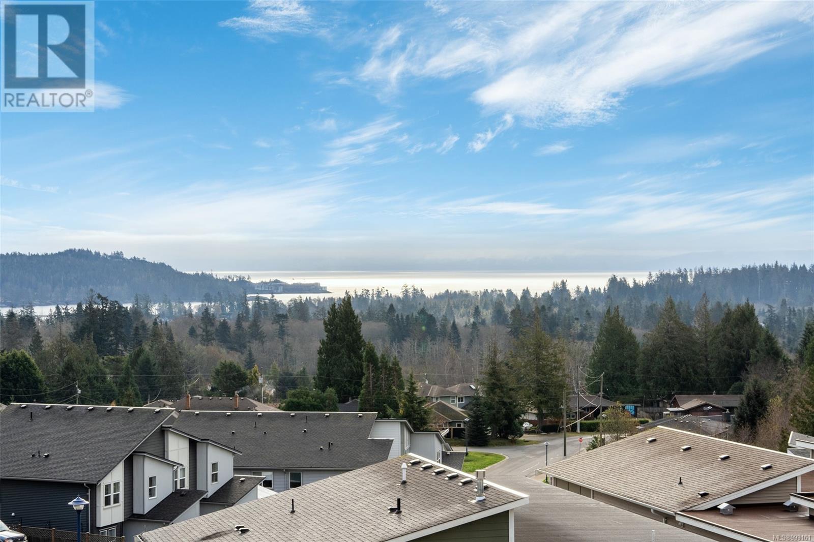 Property at 2206 Winfield Dr image 4