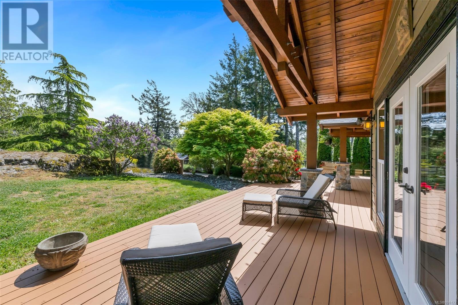 Property at 930 Clapham Dr image 4