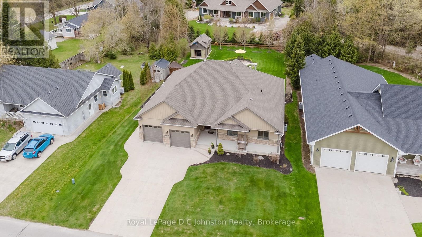 Property at 396 MCNABB STREET image 2