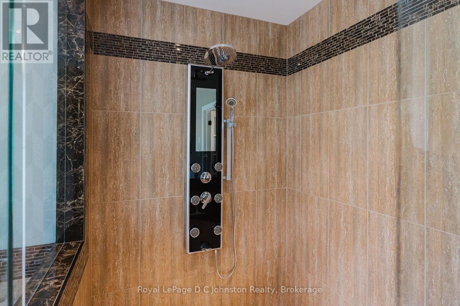 396 Mcnabb Street, Saugeen Shores, Ontario  N0H 2L0 - Photo 25 - X12134163
