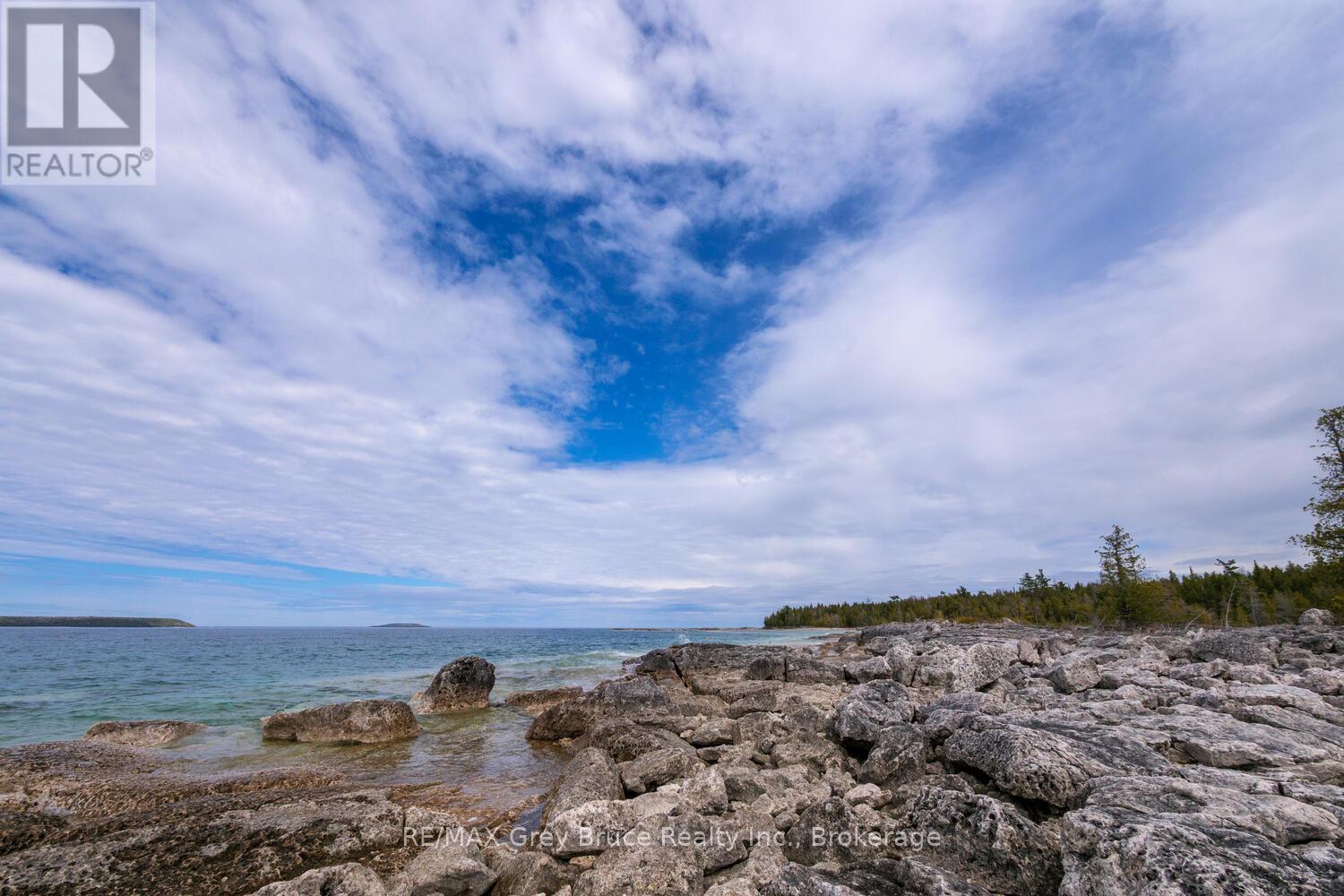 85 Grant Watson Drive, Northern Bruce Peninsula, Ontario  N0H 2R0 - Photo 37 - X12134202