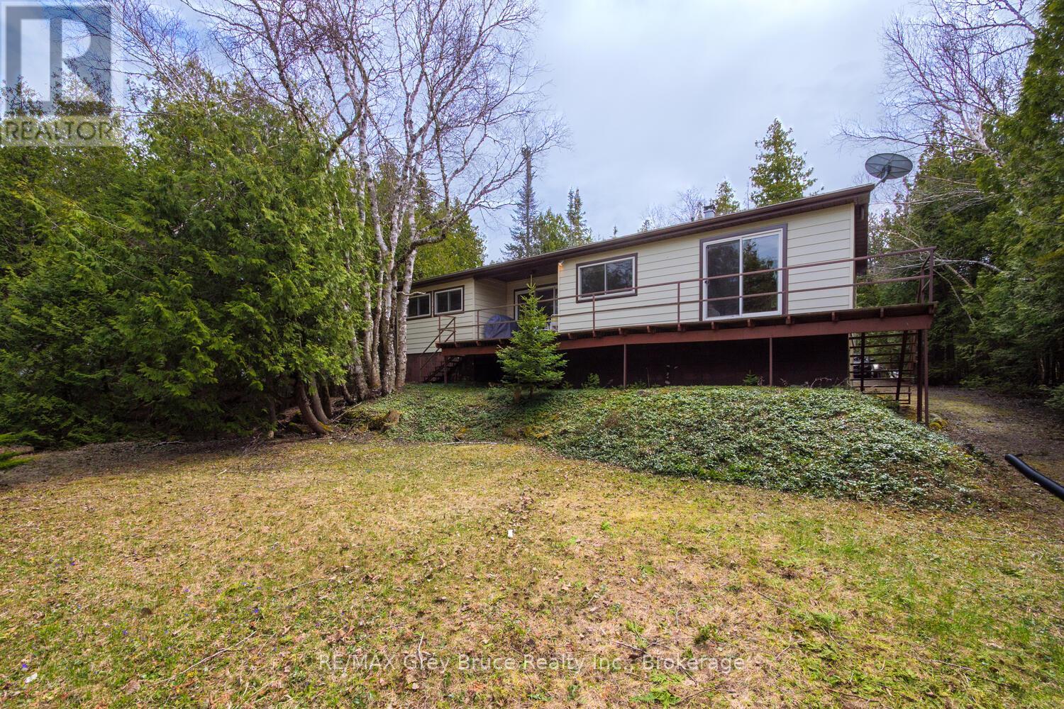 85 Grant Watson Drive, Northern Bruce Peninsula, Ontario  N0H 2R0 - Photo 42 - X12134202