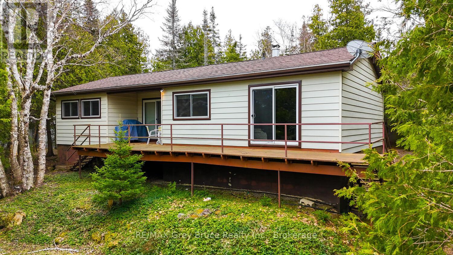 85 Grant Watson Drive, Northern Bruce Peninsula, Ontario  N0H 2R0 - Photo 50 - X12134202